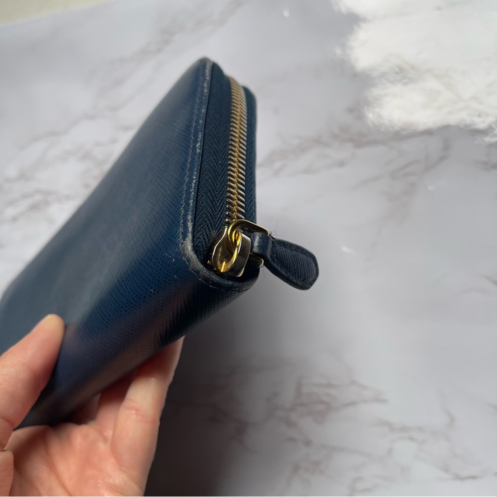 PRADA Saffiano Leather Navy Blue Large Zip Around Wallet Zippy Gold Logo - Picture 5 of 11